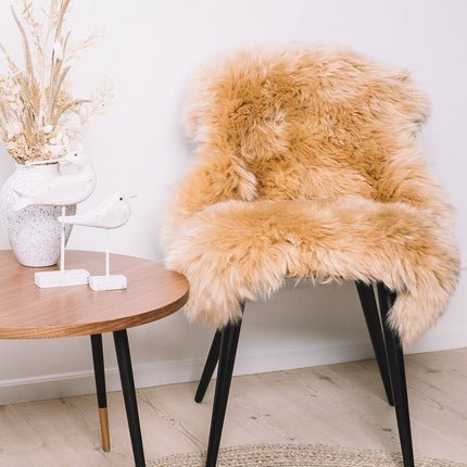 Merino Sheepskin Dyed | New Zealand | Long Wool | approx. 90x60 cm Fuchsia